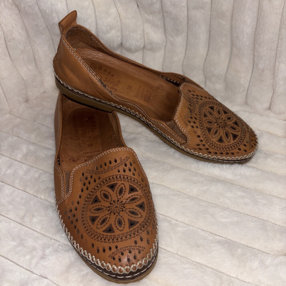 Sz 8 Spring Step Ingrid Camel Leather Slip On Loafer Flat Floral Cutout Sz 38